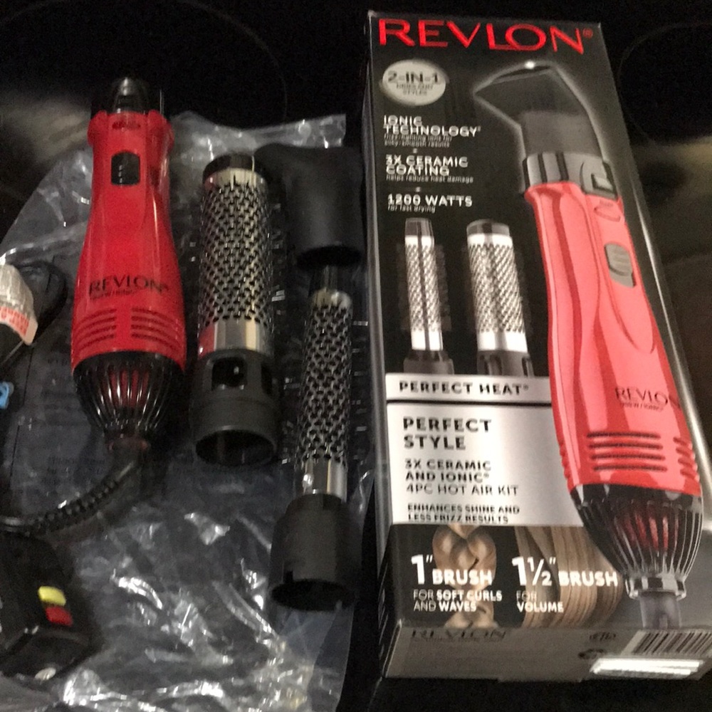 Revlon 4 Piece Hot Air Kit.